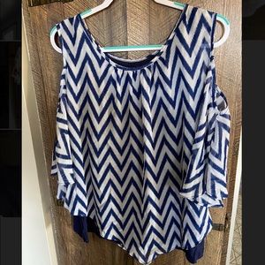 Women’s cold shoulder XL blouse